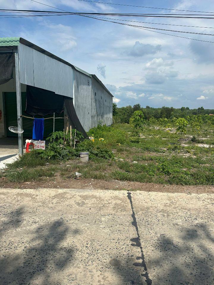 Bán gấp 520m2 đất xây trọ KCN Becamex giá 650Tr.