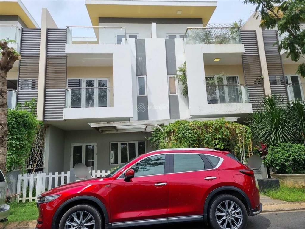Chính chủ bán biệt thự melosa khang điền 8x18m. nhà hòa thiện nội thất đẹp. căn bìa giáp công viên