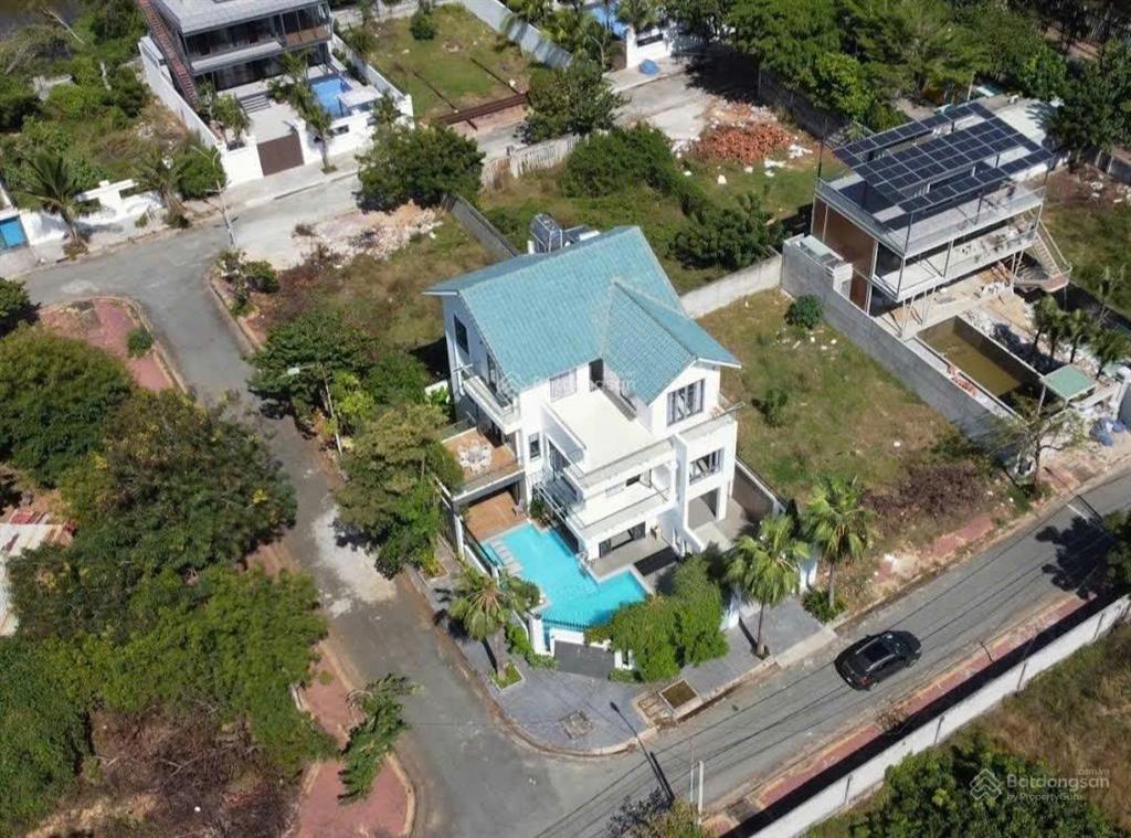 Bán biệt thự 322m2 góc 2 mt khu bt thanh bình long cung vũng tàu, 35 tỷ cách biển sungroup 150m