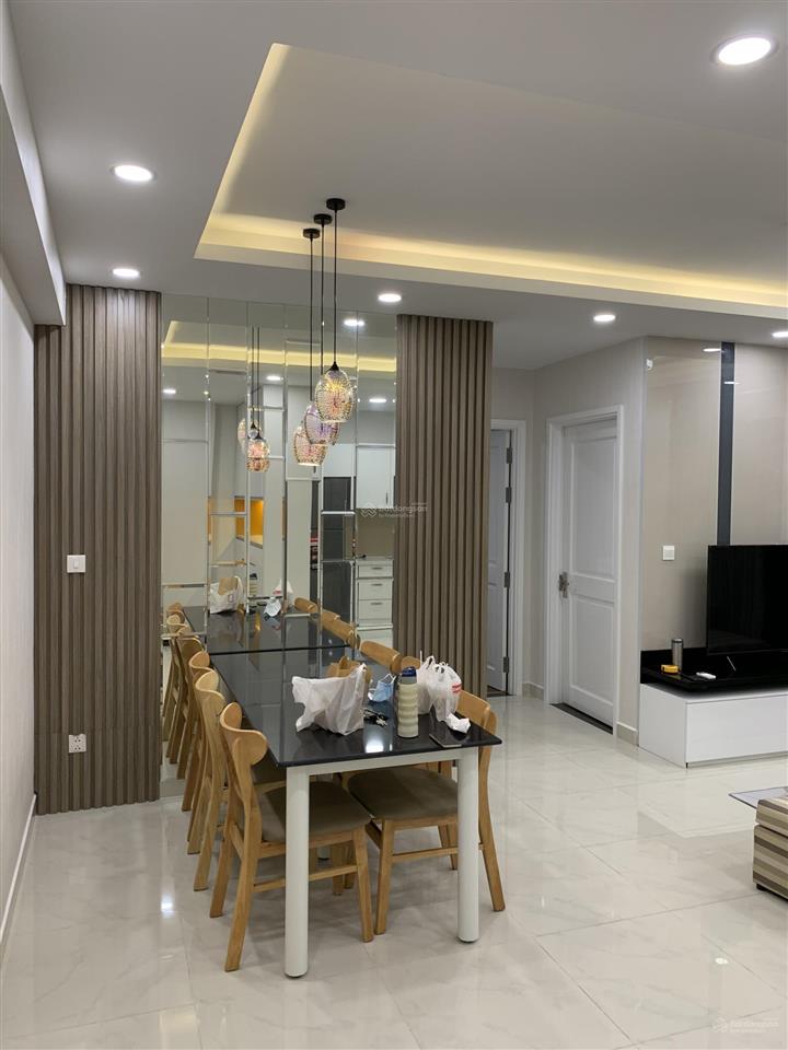 Saigon mia 2pn 2wc 65m2 giá 4.7 tỷ, nội thất xinh đẹp, mát mẻ, view sông bài phân tích