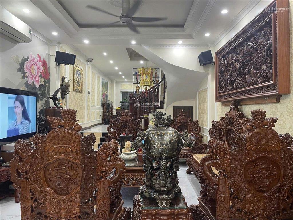 Chính chủ gửi bán gấp lk văn phú, ngay tháp đồng hồ, nhà hoàn thiện đẹp, dt 90m2 5t, nhỉnh 19 tỷ