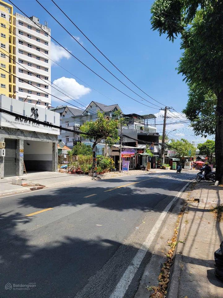 Bán đất mặt tiền đường ngay ngã tư thủ đức, được xây 6 tầng 1 hầm ngang 7m vuông vức, công nhận đủ