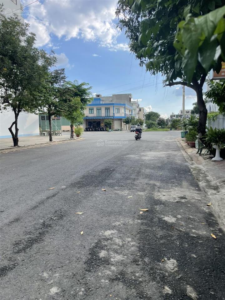 Cần bán lô đất mặt tiền đường trương thị như 40m2, hình chữ l , giá 950 triệu