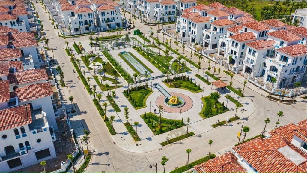 Căn song lập siêu hiếm dưới 26 tỷ view công viên đã bao sổ, trục thông cách bãi tắm vài bước chân