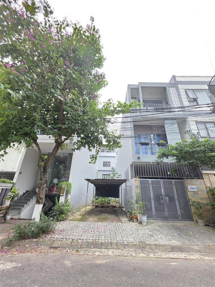 Bán lô đất mt lê ninh, dt 88,2m2, ngang 4,5m, khu an đồn sát phạm văn đồng