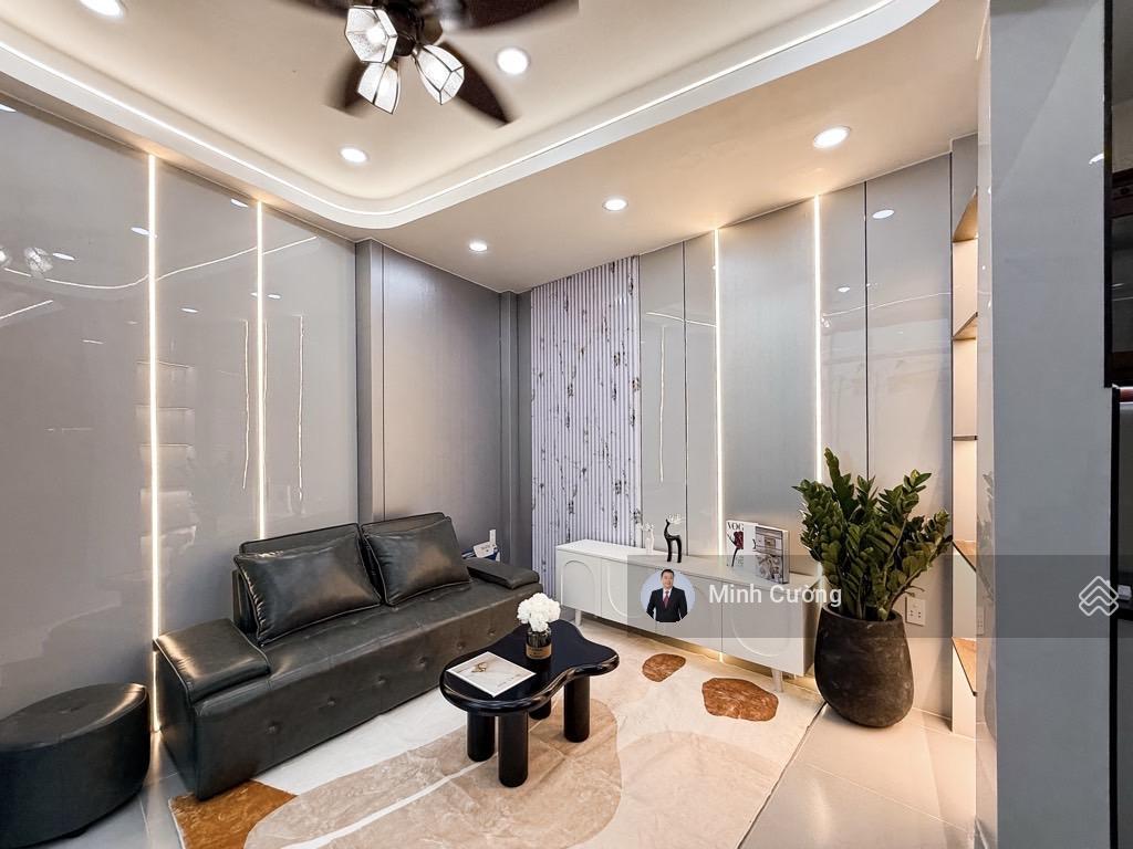 Siêu phẩm nguyễn đình chính, phú nhuận, 4.5x7.5m, 2 tầng btct, hẻm 3m sát mt, 0 lộ giới, chỉ 5.45tỷ