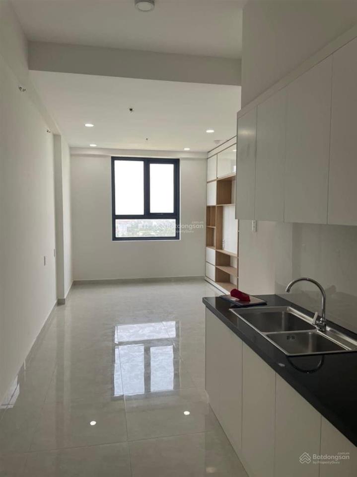 Bán căn hộ chung cư view đẹp, tầng trung tại sài gòn intela, 2,2 tỷ bao sang tên