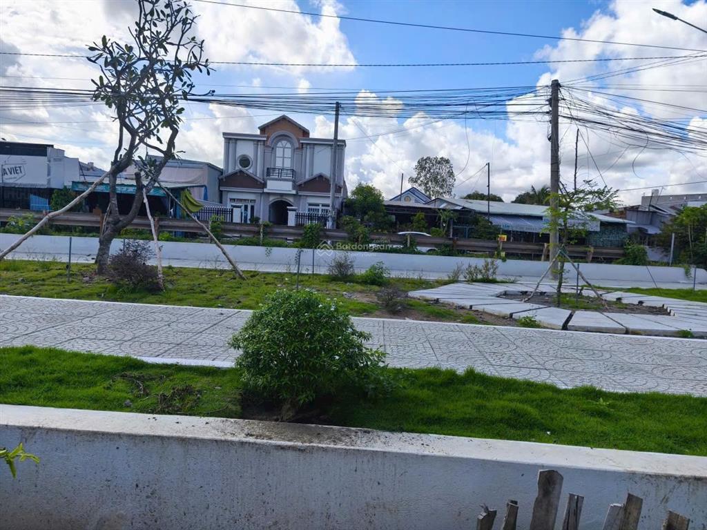 Bán kho xưởng 2mt ql91 sau giáp sông hậu, dt 2.556m², giá 9,8 tỷ
