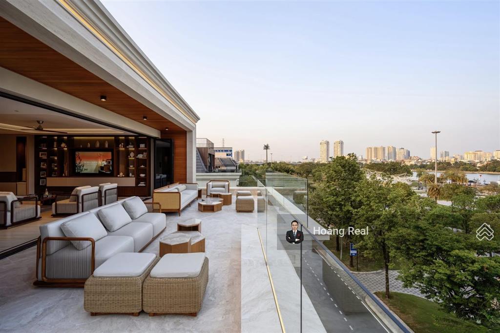 Bán nhanh biệt thự vinhomes tân cảng 275m² đất 650m² sử dụng full nội thất ý 100% đã có sổ