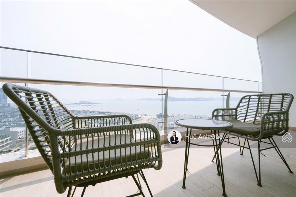 Bán căn 1 ngủ citadines view đảo rều chính diện biển có sổ đỏ đã nhận nhà chỉ 3.xx tỷ