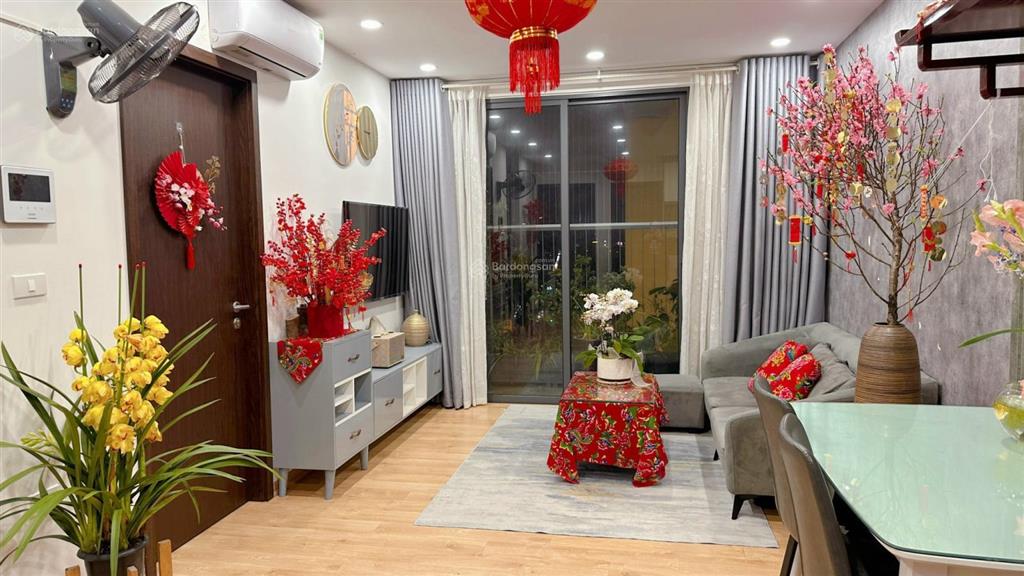 Bán căn hộ cao cấp giá tốt tại ct36 định công 55m2 2pn 2vs full nội thất, sổ đỏ sẵn