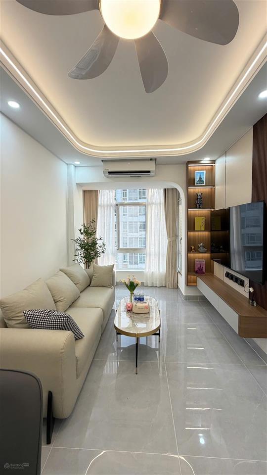Bán siêu phẩm mới 100% 2pn1wc sky garden 3 phú mỹ hưng chỉ 5.350 tỷ 0911 090 ***