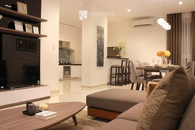 Chính chủ bán căn hộ 2 phòng ngủ tại sky center khu sân bay, diện tích 80m2 giá bán 5,5 tỷ
