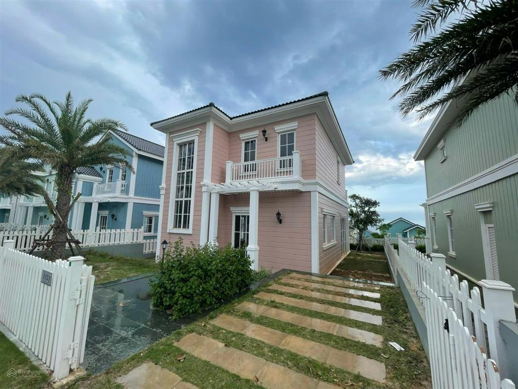 Biệt thự đơn lập view trọn biển novaworld phan thiết diện tích 12x20m 240m² giá 7 tỷ bao hết