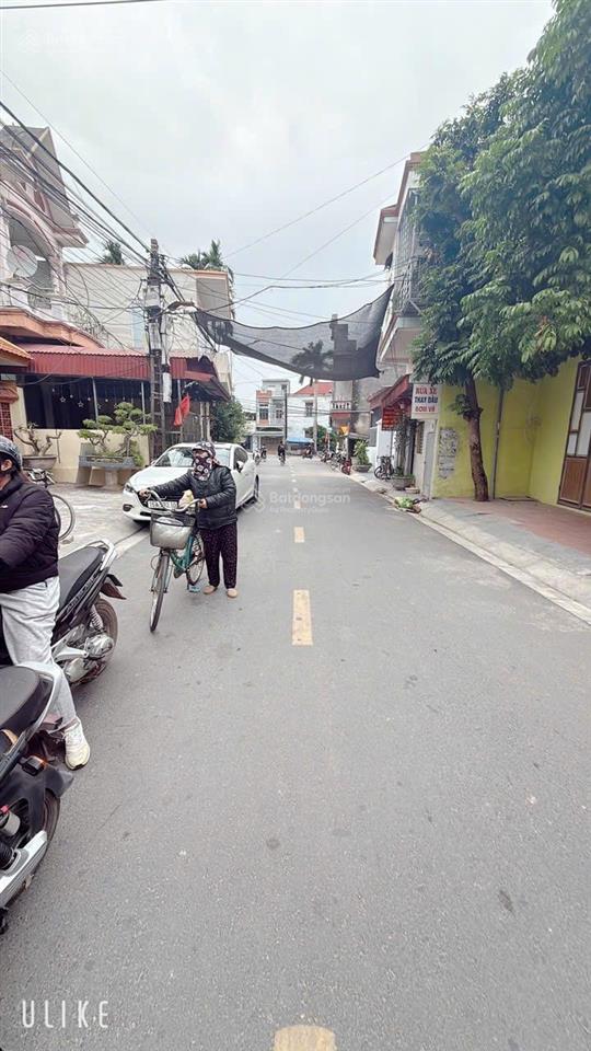 Siêu phẩm nhà 2 tầng mới xây trung tâm xã tú sơn dt 207m2 mà giá chỉ 5,4 tỷ (siêu rẻ, siêu đẹp)