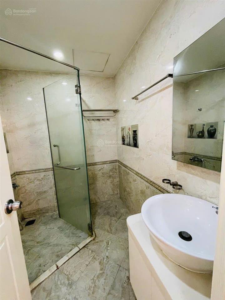 Bán căn view hồ bơi 2pn, 1wc giá tốt sky garden 3 phú mỹ hưng giá 4.950 tỷ