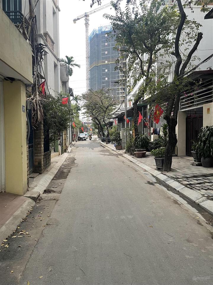 Đất đẹp phú thượng 60m², mt 5,2m, ngõ thông ô tô 7 chỗ vào đất 12,3 tỷ