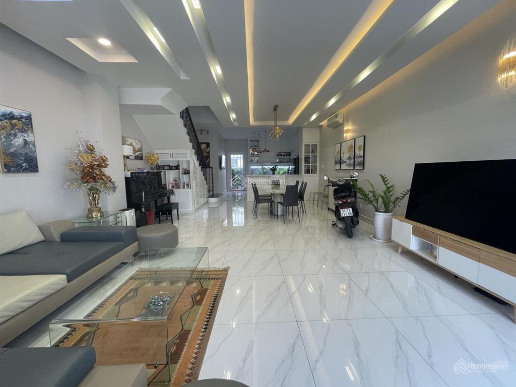 Bán nhà mega village khang điền dt 5x15m = 75m² nhà 1t 2l giá 8,8 tỷ 0902 442 ***