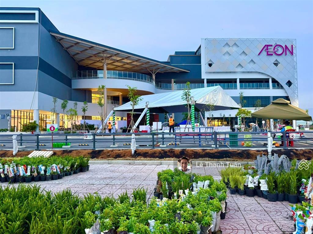 Góc 3 mặt tiền 306,3m2 full thổ đất phường 6 tp. tân an gần aeon mall tân an