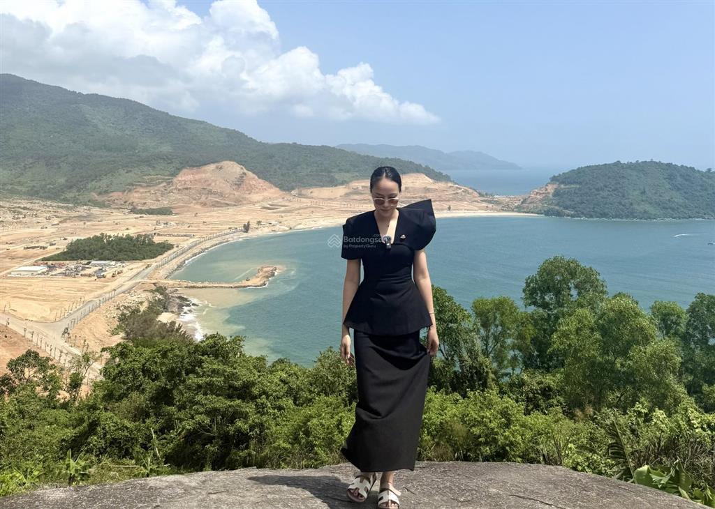 Trực tiếp cđt biệt thự đơn lập đồi view trực diện biển đảo ngọc vin đà nẵng dt 213,4m2 giá 5x tỷ