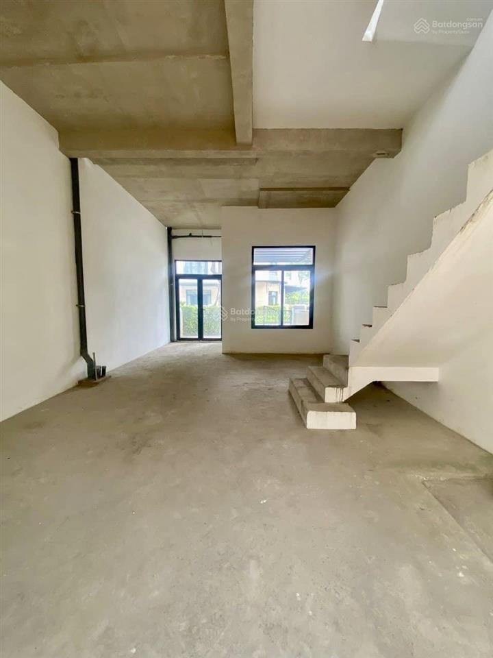 Cần bán nhanh căn verosa park, 5x15m², nhà thô, giá 15,5 tỷ