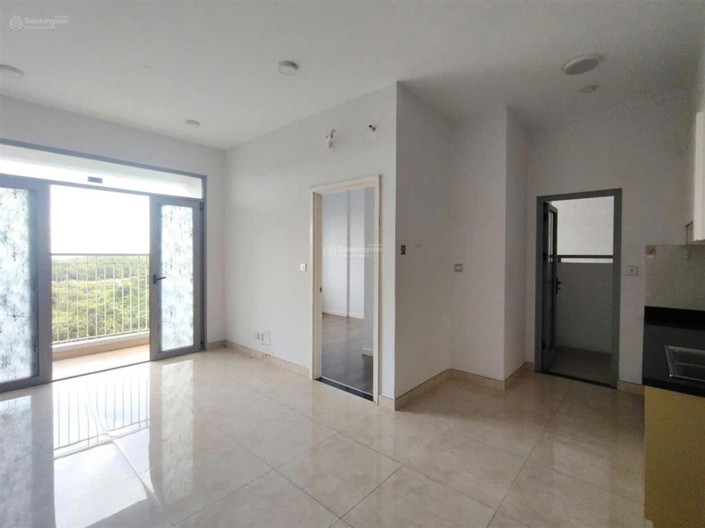 Cần bán căn hộ luxgarden 2pn 2wc. giá 3,7 tỷ. full nội thất. đã có sổ hồng, hỗ trợ vay ngân hàng