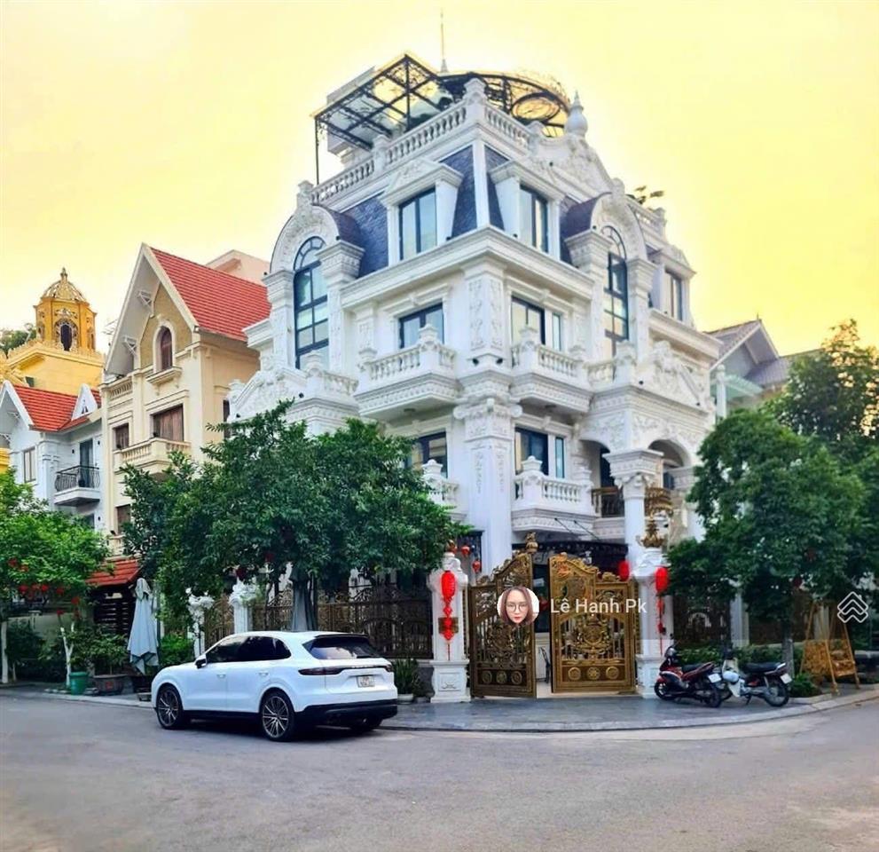 Bán nhà biệt thự xa la, hà đông, trục chính siêu kinh doanh 236m2, mặt tiền 11m, giá đầu tư