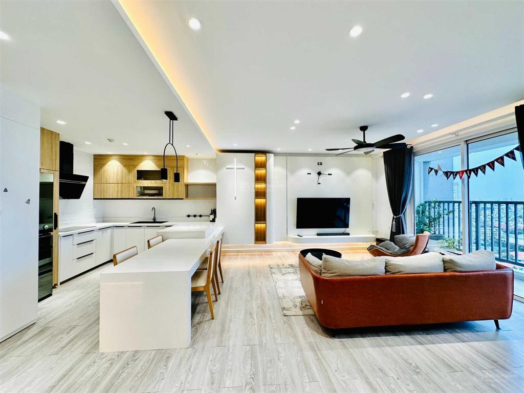 Ngộp! ra gấp chcc cao cấp sky center 139m2 3pn full nt giá siêu rẻ 10 tỷ, phổ quang tân bình