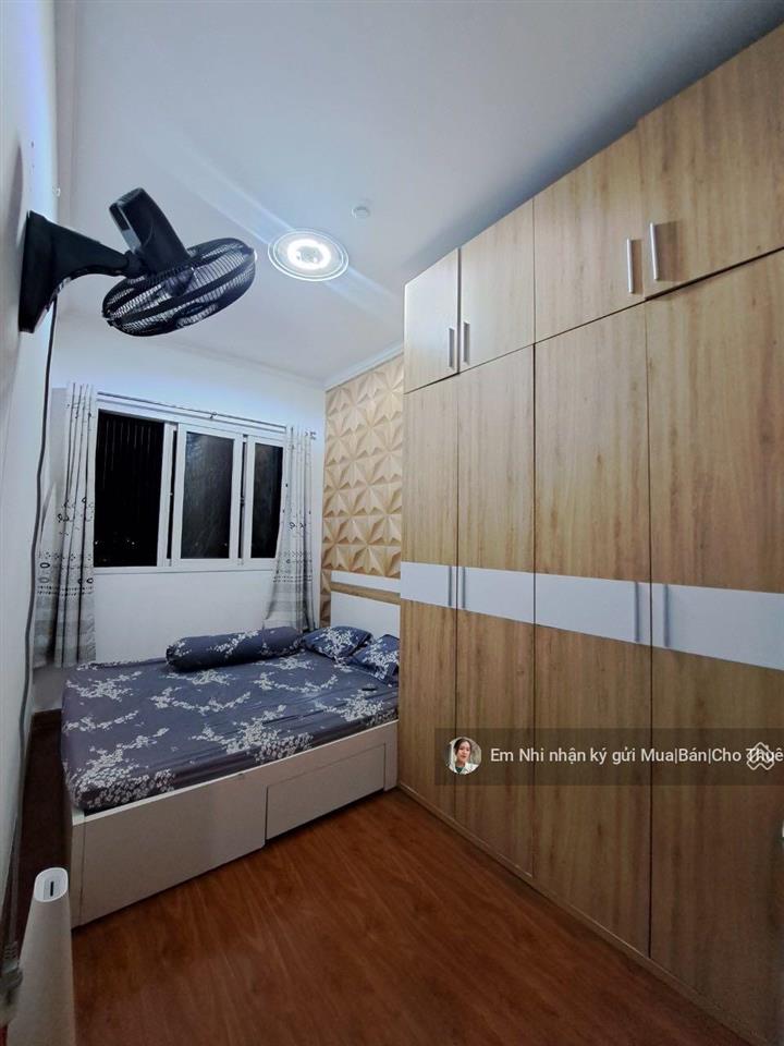 Bán căn 1pn 1wc sổ sẵn chỉ 2,25tỷ nh cho vay 70% e nhi 0906 380 ***. chung cư green town bình tân