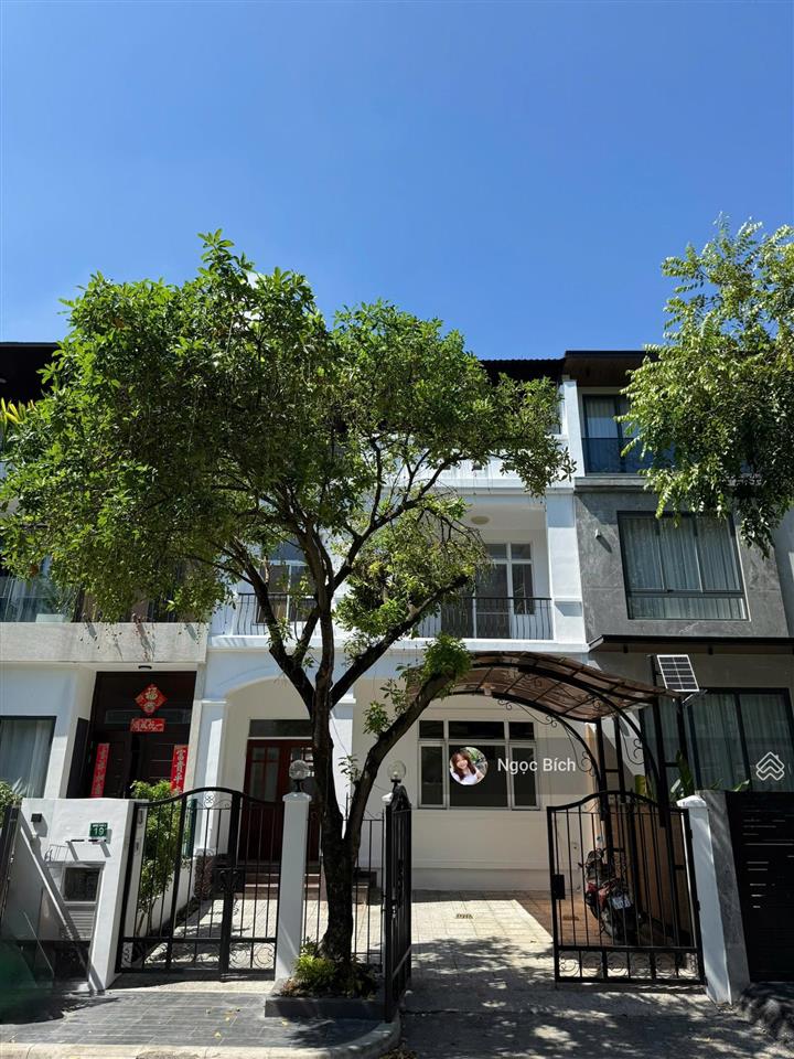 Cần bán biệt thự hưng thái, nhà 4 pn, giá 30 tỷ thương lượng tốt nhất thị trường 0931 155 ***