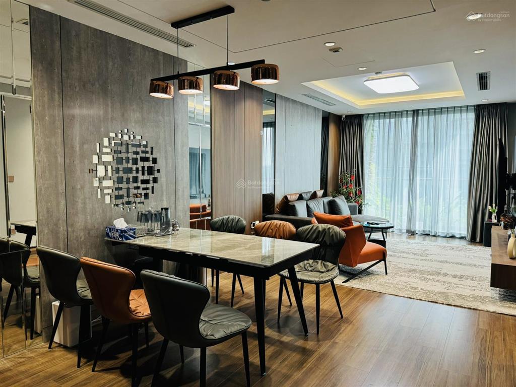 Bán chcc lancaster 20 núi trúc, studio 45m2, tầng cao full đồ. 0814 332 ***