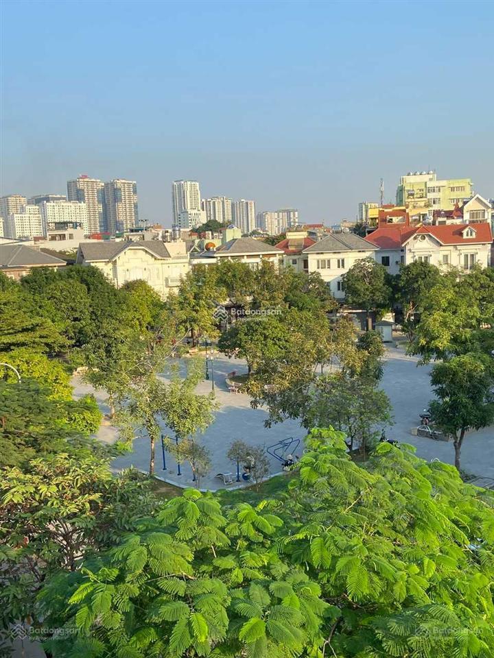 Biệt thự 4,5 tầng đường lương thế vinh và tố hữu dt 110m2 hiện đang cho cty thuê giá bán siêu rẻ