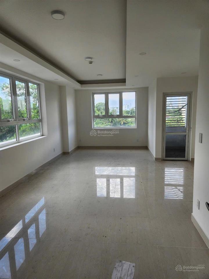 Chính chủ gửi bán lavita charm office 45.5m2 giá 2 tỷ 950 bao hết hỗ trợ vay liền kề metro