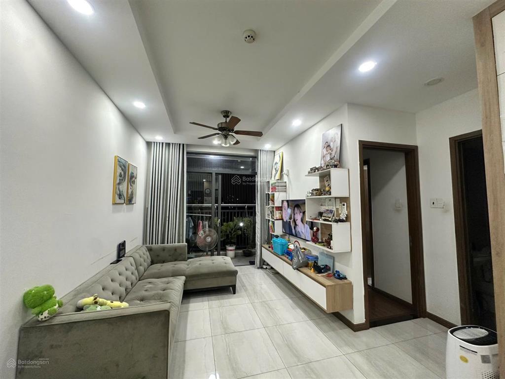 4 tỷ, sổ sẵn, hướng đông nam, nhà sơn mới 100%, tầng trung đẹp. chính chủ 0901 535 ***