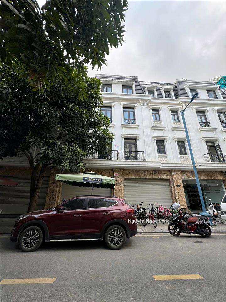 Còn một trong số ít căn liền kề thô dự án hoàng huy riverside!!!