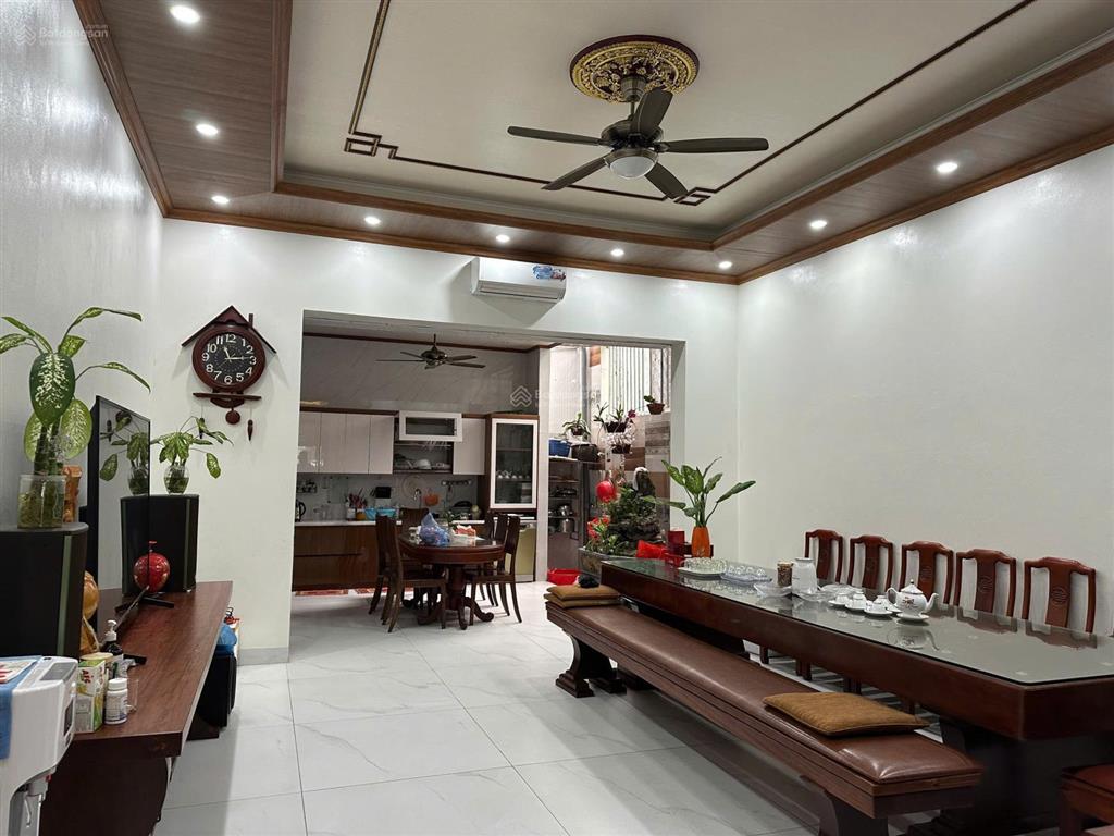 Bán nhà 3,5 tầng hud trầu cau, phường võ cường, bắc ninh mới hoàn thiện siêu đẹp có thang máy