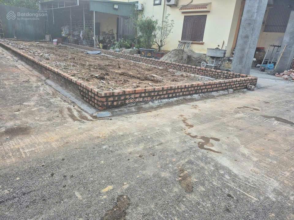 Cần bán 99m² đình trung, thư lâm, 2 mặt tiền, ngõ thông, ô tô tải thoải mái