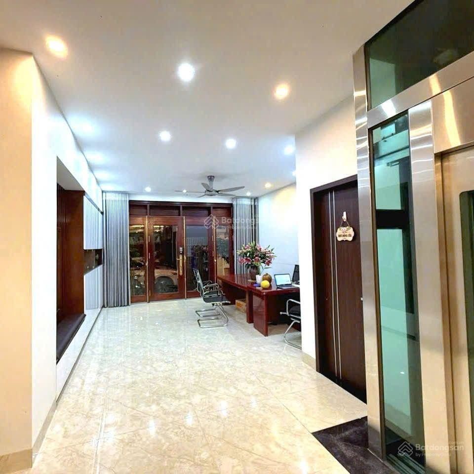 Chính chủ bán lk dãy k1 kđt an hưng hoàn thiện đẹp có thang máy dt 82m
