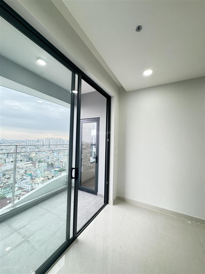 Bán gấp căn 3pn 2wc 110m² tầng đẹp giá chỉ 7 tỷ 2 hướng gió mát cả ngày dhomme hồng bàng quận 6