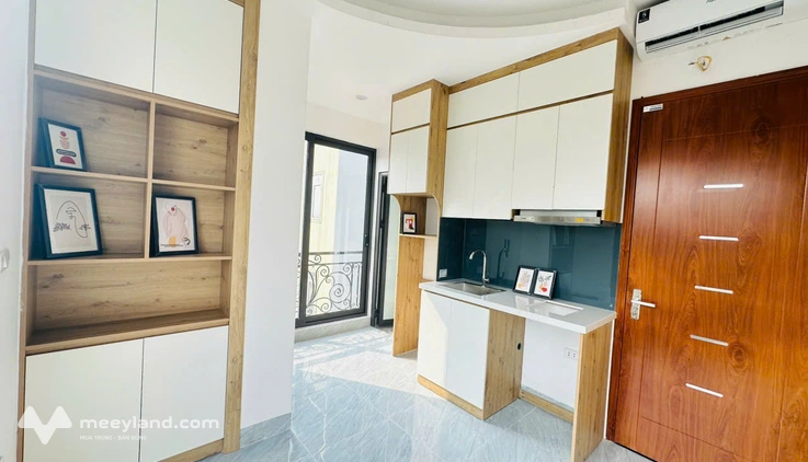 Cho thuê chung cư mini ngõ 51 Tam Khương, Đống Đa 30m2 studio gác xép ban công thang máy máy giặt riêng