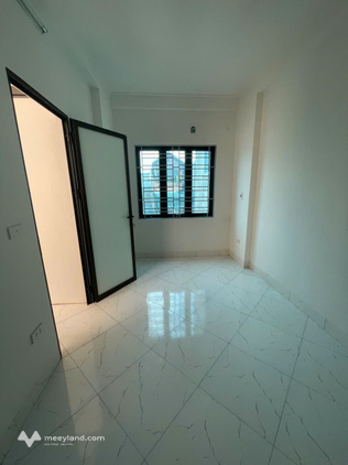 Cho thuê nhà nguyên căn Nghĩa Lộ, Yên Nghĩa, Hà Đông, 34m2, 3 tầng, 4 phòng ngủ, 3 vệ sinh, ô tô tránh nội thất cơ bản