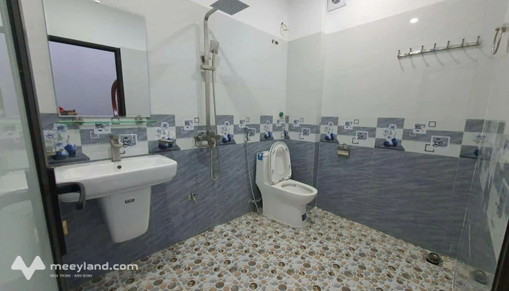 Cho thuê nhà nguyên căn Phú Lương, Hà Đông 40m2, 4 tầng, 3 phòng ngủ ô tô đỗ cách 10m nội thất cơ bản