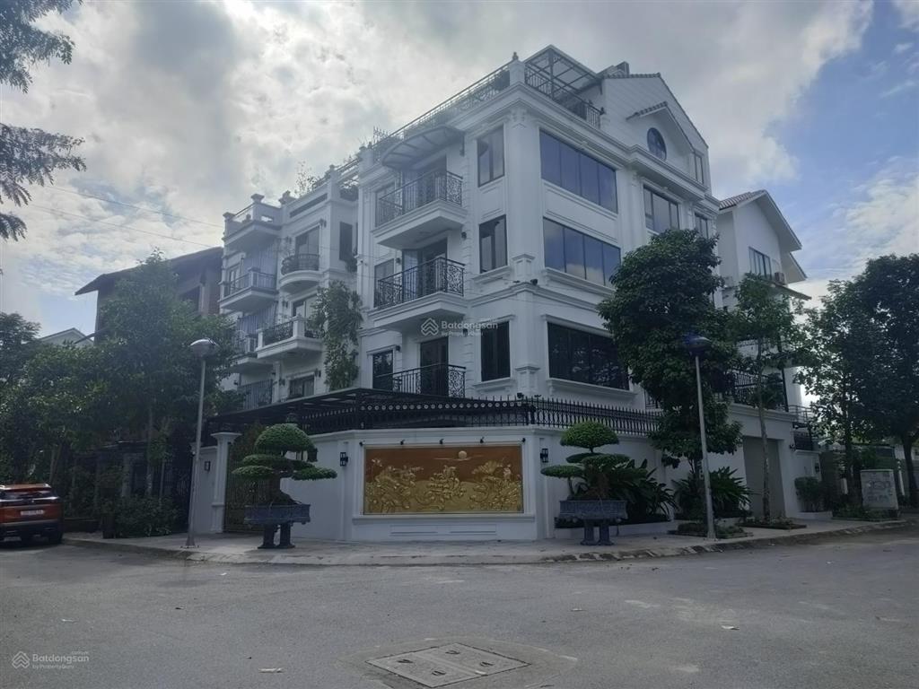 Chính chủ cần bán gấp căn biệt thự 180m2 khu đô thị tasco xuân phương foresa giá 35 tỷ.