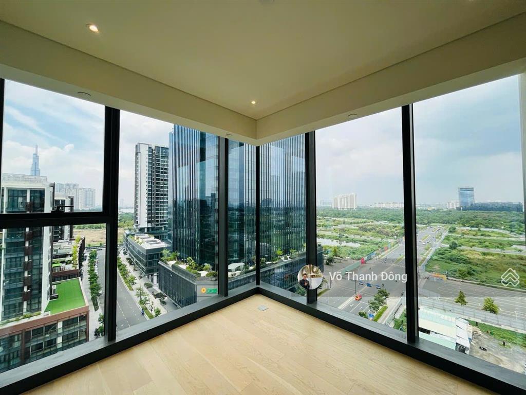 Bán 2 phòng ngủ góc the opera metropole view sông q1, sẵn sổ, giá tốt 30 tỷ bao hết
