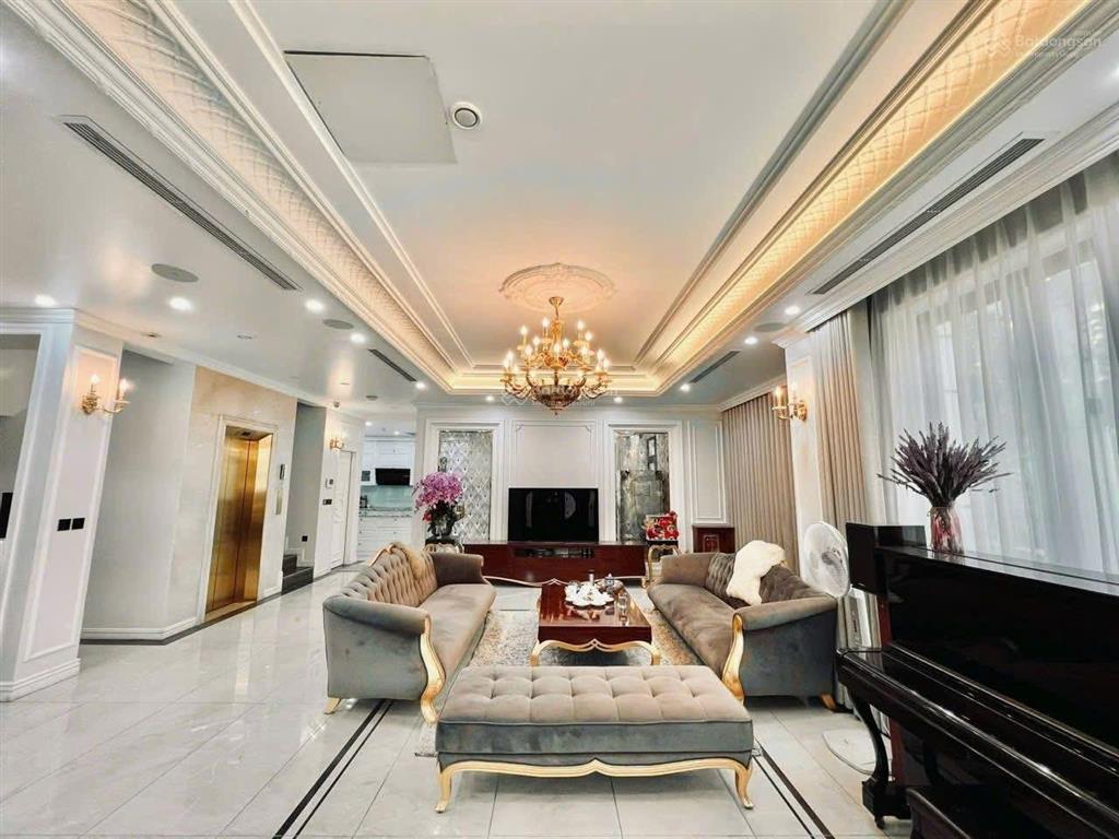 Đơn lập góc pari 405m² giáp công viên view bể bơi thang máy full nội thất chỉ 57 tỷ