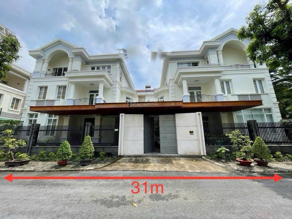 Bán gấp bt 2 tầng, 6pn, 6vs, 496m2 tại phú mỹ hưng, q7, 135 tỷ vnd
