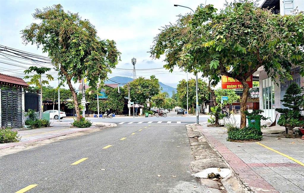 Bán đất mt đường huỳnh thúc kháng trung tâm phú mỹ, nằm sát trung tâm hành chính dt 14x90m giá 15tỷ