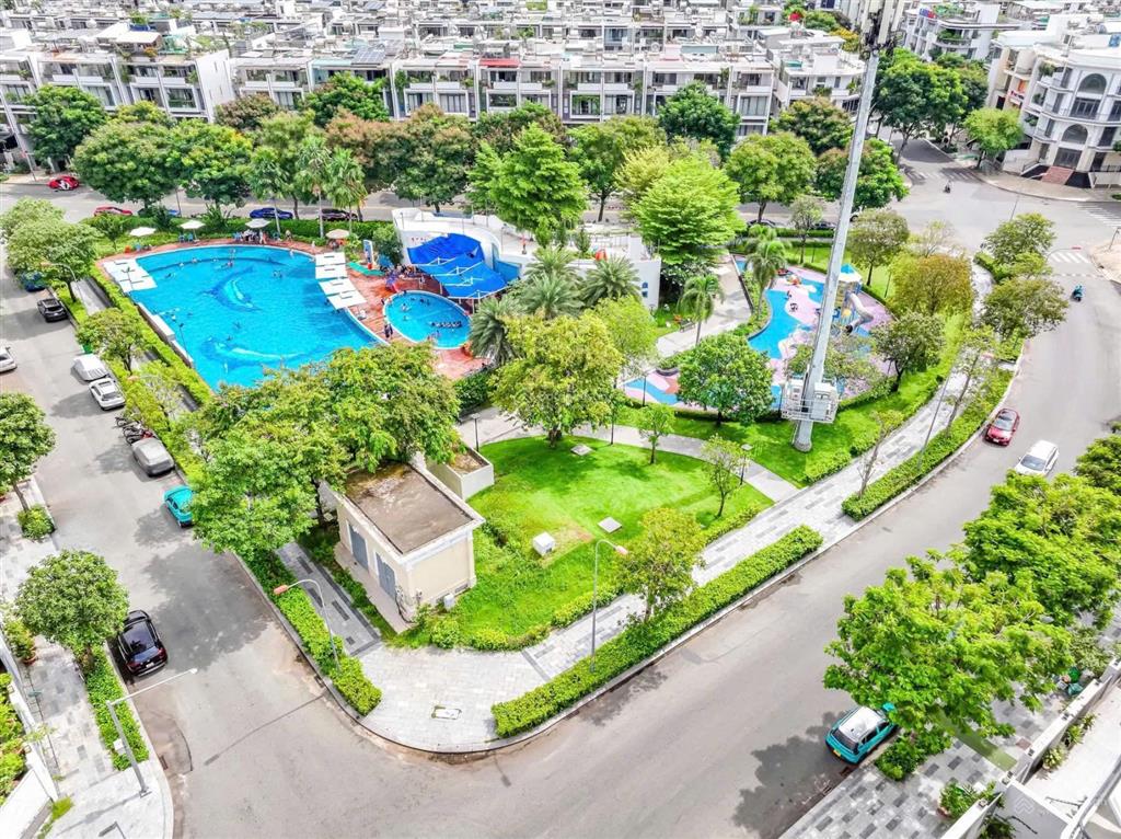 Căn duy nhất 6x20m (120m²) trục chính 26 tỷ đường số 10, nhìn ra hồ bơi và công viên