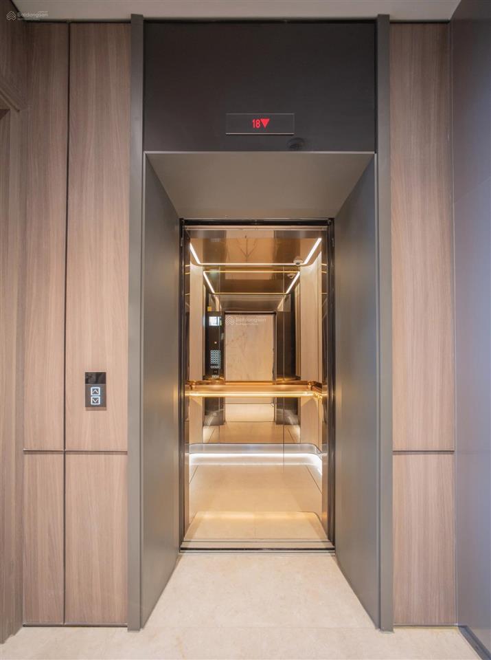 Bán căn hộ 4pn 4wc 145 m2 thang máy riêng the marq phường sài gòn giá nhanh 32,5 tỷ