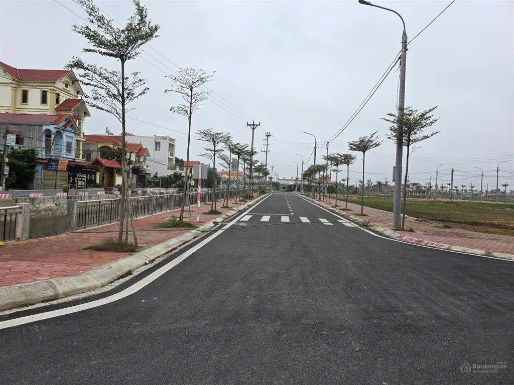 0833 938 *** bán đất tt quất lâm, full thổ cư, mặt tiền 5m, giá 1,35 tỷ, sát trục chính kinh doanh
